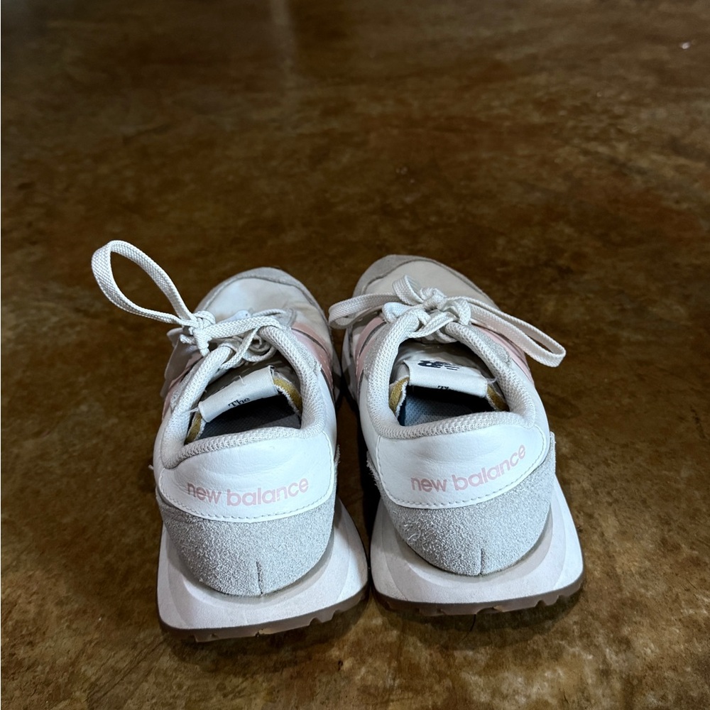 New Balance Women's 237 sneaker - Picture 4 of 4